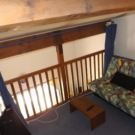 à Mateille Avec Petit Jardin Et Terrasse Couverte Hébergement de vacances Gruissan