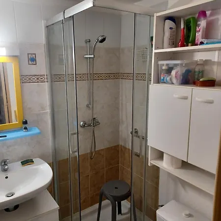 A Mateille Avec Petit Jardin Et Terrasse Couverte Prázdninový dům *