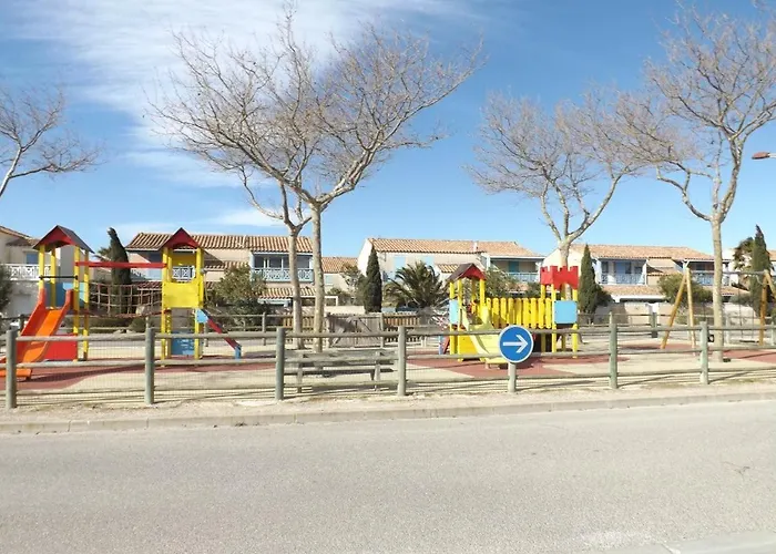 à Mateille Avec Petit Jardin Et Terrasse Couverte Casa de Férias Gruissan